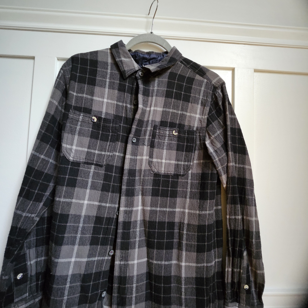 Modern Amusement Plaid Shirt in Black and Gray
